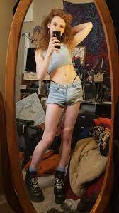 Do u want to go on a date with me? I like femboys and not-so-fem boys 😋 :  r/femboy