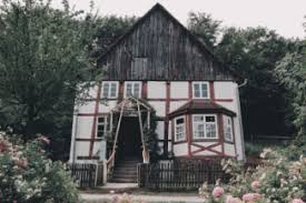 Die schenkung (lateinisch donatio) ist eine zuwendung, durch die jemand aus seinem vermögen einen anderen bereichert und sich beide teile darüber einig sind, dass die zuwendung unentgeltlich geschieht (§ 516 abs. Immobilienbewertung Bei Schenkung Tipps Alle Infos