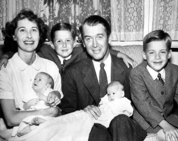 Jimmy Stewart's Daughter Kelly Recalls Sweet Christmas Memories: We 'Were  Astounded'
