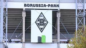 Gunstige borussia monchengladbach trikots 20 21 kaufen shorts stutzen home away gladbach trikot 2021 from www.soccerboots.de. Erste Details Zu Den Gladbach Trikots 21 22 Geleakt