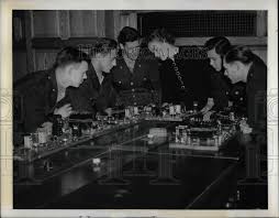 1943 Press Photo Jesse Jeter, instructor at the US Army Air Forces Technical