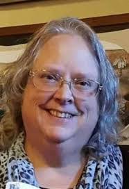 Robin Hiatt's Instagram, Twitter & Facebook