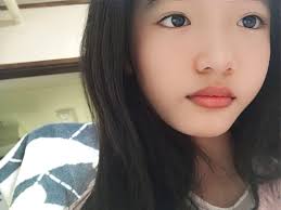 Which of them is more attractive 🤔💭👀💕?