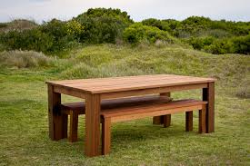 Beautiful design and beautiful wicker seat cover delights. Custom Outdoor Dining Table Settings