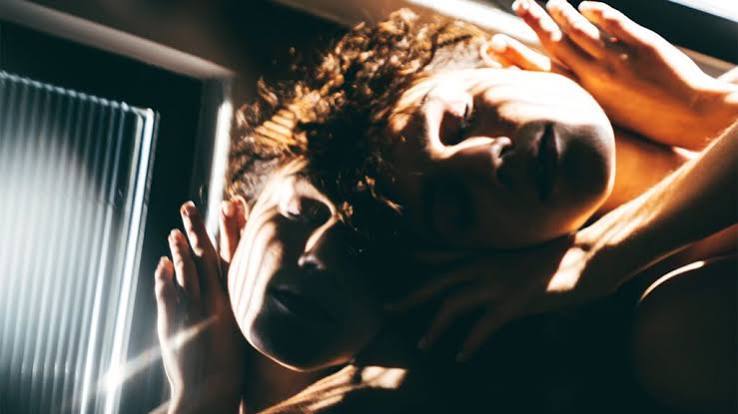 Nervous breakdown: Signs, symptoms, and treatment