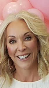 @blo_wdm will blo your mind. Hair AND makeup for any occasion in about an  hour. , Holiday Party✔, Date Night✔, Girls Night✔, Wedding Parties✔,  Self-Care ✔, #pamperyourself #holidayhair #makeovertime ...