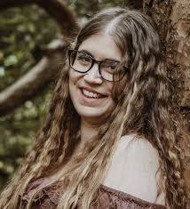 Ami Thaker's Instagram, Twitter & Facebook