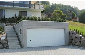 Portal Fur Bauen Wohnen Haus Und Garten Garagen Und Carports Schones Stelldichein Haus Aussendesign Garagenhaus Hauswand