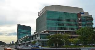 Kuliah kelas karyawan tak hanya sekadar untuk mendapatkan gelar pendidikan yang lebih tinggi namun bisa menjadi sarana mengembangkan karir di dunia kerja melalui. Kelas Karyawan Universitas Pelita Harapan Uph Kelas Karyawan D3 S1 S2