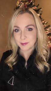 Hello friends xx @highlight Please help me xx I need 28 more followers