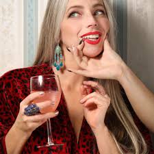 This Sunday at Kaiju we've got 2 free shows with some of the best comedians  in town, including the great Mandee McKelvey! Mandee McKelvey was recently  named one of the 50 best