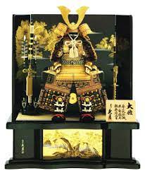 Kyugetsu Gogatsu Ningyo Gold Plating Yellow Red Odoshi Gold Plating O Yoroi Wooden Pedestal Decorating Japanese Decor Samurai Armor Interior Decorating