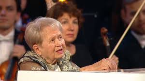 The name of alexandra pakhmutova is known for everyone grown up in the former soviet union. Legendarnaya Aleksandra Pahmutova Otmechaet 90 Letie 53 Novosti