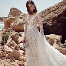 See what kind of convertible wedding dress ideas we have for you and find the most lovely transformer dress for the processional and evening party! The 28 Best Long Sleeved Wedding Dresses Of 2021