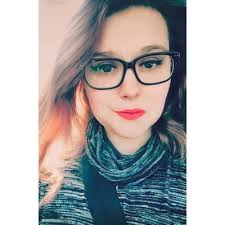 Kayla Pickering's Instagram, Twitter & Facebook