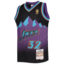 They come in all sizes, from xs to xxl, to meet your size requirements. Utah Jazz Throwback Jerseys Jazz Retro Uniforms Lids Com