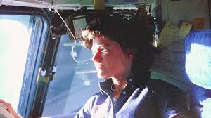 Alejandra kiroz desnuda Respuesta: Stefy Quiroz.