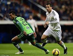 Real Madrid 3 0 Celta Vigo Ronaldo Hat Trick Gets 200th La Liga Goal Ronaldo Cristiano Ronaldo Ronaldo Hat Trick