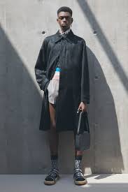 Dior Men Homme Printemps Ete 2021 Defile Vogue Paris En 2020 Vetements Homme Dior Men Dior Free delivery and free returns on ebay plus items! dior men homme printemps ete 2021