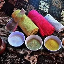 Kebiasaan nya orang kita gunakan beras dan juga kunyit. Pengen Kulitmu Cerah Dengan Cara Aman Dan Mudah Kamu Bisa Coba Pakai Lulur Beras Ladies