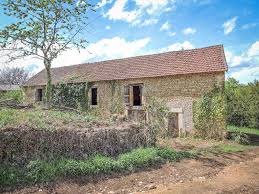 Grange A Vendre En Aquitaine Dordogne Montignac Perigord Noir Emplacement Champetre Pour Cette Ancienne Grange Qui A Besoin D Une Restauration Complete A La Fin D Un Petit Hameau Avec Env 3300
