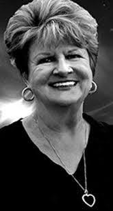 Leigh Baxter's Instagram, Twitter & Facebook