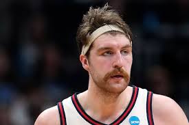 Drew Timme age: Gonzaga star unfairly trolled for looking like he's 40  years old