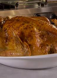 Dinde Rotie Farcie Aux Poires Et Aux Canneberges Ricardo Recipe Turkey Recipes Recipes Food
