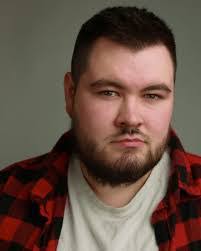 Daniel Carlin's Instagram, Twitter & Facebook