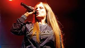 Maybe you would like to learn more about one of these? Rapperin Schwesta Ewa Leben Fickt Harter Als Freier Stern De