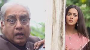 Ke Prothom Kache Eshechi: Madhubani saves Purnendu from the goons