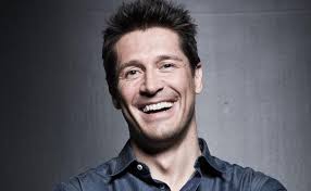 Jaime cantizano camacho (jerez de la frontera, 22 de julio de 1973) es un presentador de televisión y locutor de radio español. 7 Posibles Presentadores Para El Regreso De Operacion Triunfo Los Replicantes