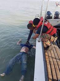 Pemandu kereta toyota vios yang terlibat dalam kemalangan di kilometer 4.0 jambatan pulau pinang sehingga sebuah kenderaan lain terhumban ke dalam laut, awal pagi semalam, didapati positif dadah. Sah Lelaki Yg Bunuh Diri Di Jambatan Pulau Pinang Dah Jumpa Semalam Ramai Yg Tak Percayakan Ni Bukti Dia