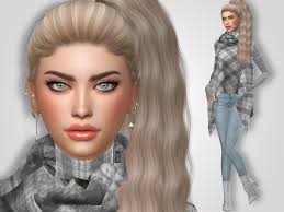 Karla Weaver's Instagram, Twitter & Facebook