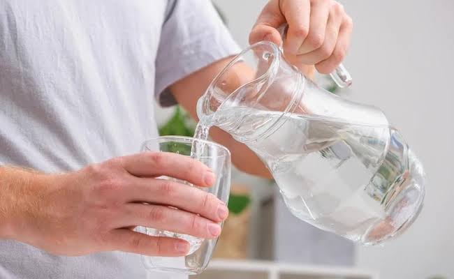 Uống không đủ nước có thể làm bạn tăng cân? | Báo Pháp Luật TP. Hồ Chí Minh