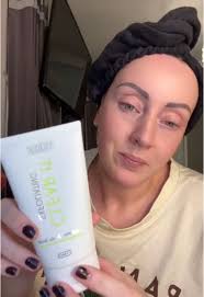 @VODUZ exfoliating scalp scrub is brilliant for removing glue from being a  wig wearer 🙌 dead skin & makeup 💇🏻‍♀️👩🏻‍🦲 #voduz #hairtoppers  #hairtoppersforwomen #trichotillomania ...