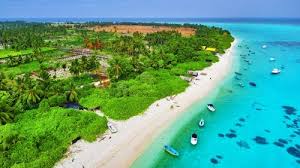 Pulau yang famous di maldives ialah pulau kandooma fushi. Fakta Menarik Dan 10 Rekomendasi Tempat Yang Wajib Dikunjungi Di Maldives