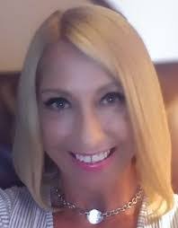 Carrie Leone's Instagram, Twitter & Facebook