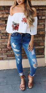 Accessorize with (#7) pearl earrings. 26 Charming Fall Outfits For College Girls Hi Giggle