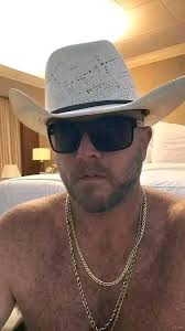 BE CV BK.2025-R-D BE CV BK.2025-R-D*** I have been in hospital since last  night, suffering from leukemia none of my fan care to send me message. This  making the sixth time. Please