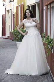 Jetzt ta lesen und bis zu 80 € prämie sichern! Xxl Brautkleider Grosse Grossen Bei Brautmode Diamore In Bruhl Bei Koln