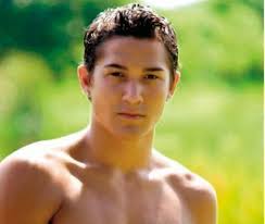 Pageant Junkie: April 2009