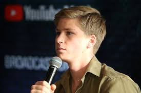 Bob irwin on wn network delivers the latest videos and editable pages for news & events, including entertainment, music, sports, science and more, sign up and share your playlists. Robert Irwin Is Reportedly Dating A Girl Named Elisha Jackson Facts About Steve Irwin S Son