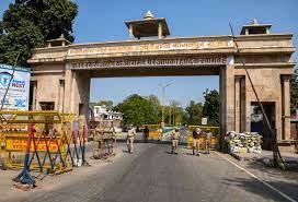 All industrial units in the state would be sanitized on saturdays and sundays during the weekend lockdown. Coronavirus Update Up Announces Lockdown In Agra Lucknow 13 Other Districts Till March 25