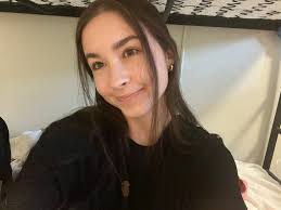 Deborah Lanning's Instagram, Twitter & Facebook