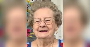 Barbara Landis's Instagram, Twitter & Facebook