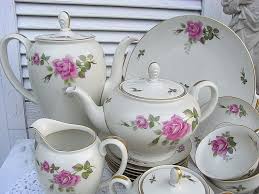 Festive Coffee Service Tea Service For 12 People Rosenthal Aida Red Rose Gift Wedding Gift In 2020 Tea Service Coffee Service Tea Pots