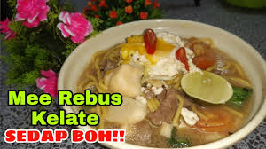 The combination of sweetness and savoury flavours are deliciously enhanced with a generous. Resepi Mee Rebus Kelantan Mee Kuah Kelantan Youtube