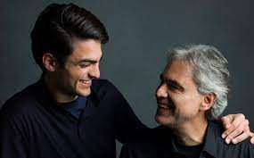 Andrea bocelli el mejor cantante del mundo. Andrea Und Matteo Bocelli Wenn Der Vater Mit Dem Sohn Leute Das Rnz Interview Rnz