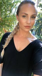 Profile for Lipstick Frenzy